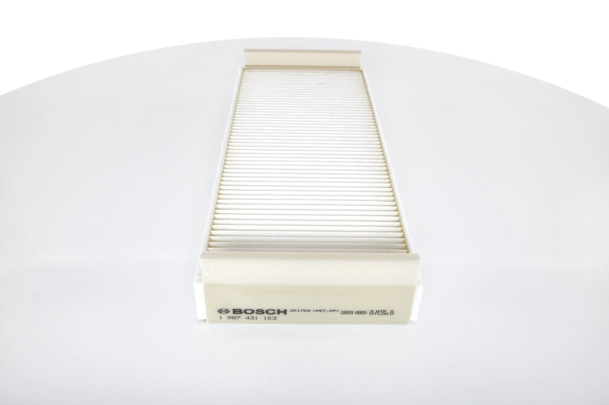Filtru, aer habitaclu 1 987 431 163 BOSCH