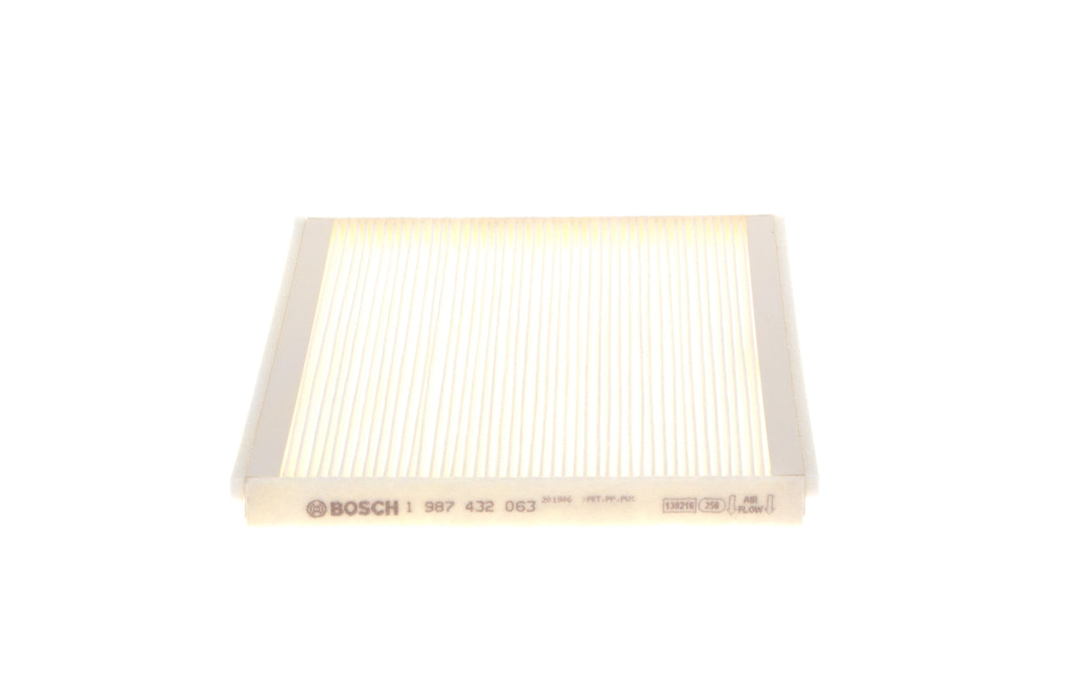 Filtru, aer habitaclu 1 987 432 063 BOSCH