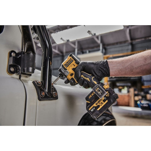 Șurubelniță de impact compactă fără perii de 18 V XR - Unitate goală Dewalt - DCF850N-XJ