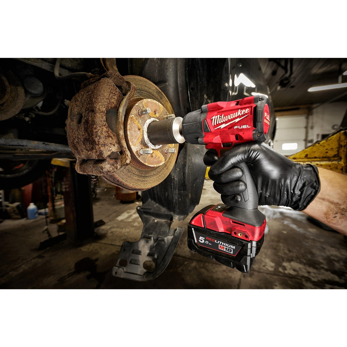 Cheie de impact Milwaukee 1/2″ 745Nm 18V M18FMTIW2F12-502X, M18 FUEL, , 2 x M18 B5 acumulator, M12-18 FC încărcător, cutie HD - 4933478450