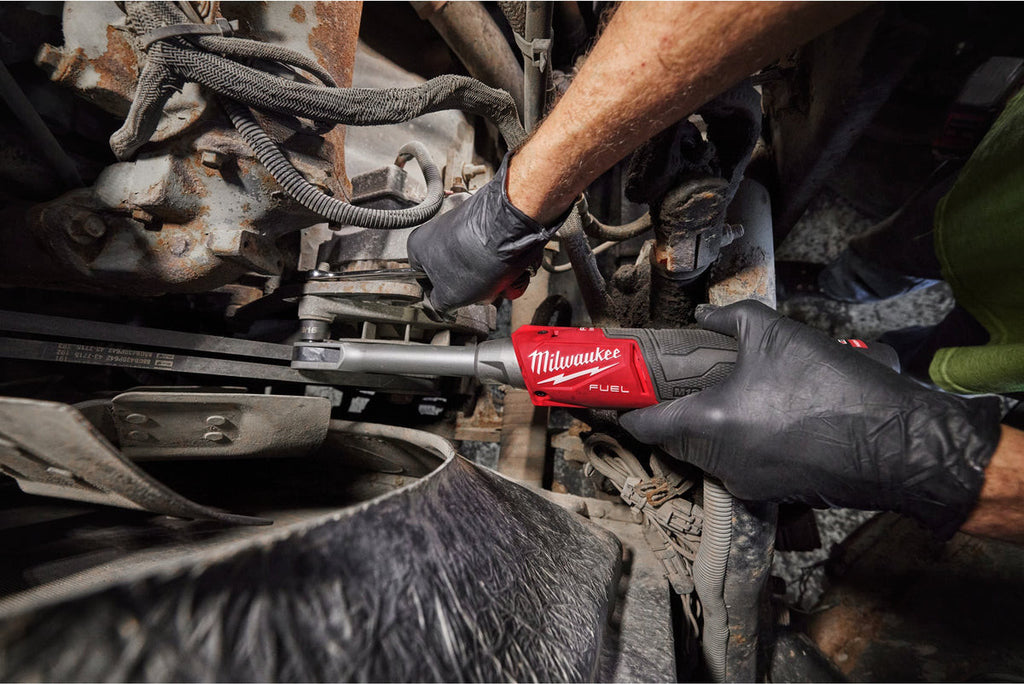 Antrenor cu clichet Milwaukee M12 FPTR-202X, FUEL™ INSIDER™ PASS-THROUGH, 2 x acumulator M12 B2, 1 x încărcător C12 C, 1 x cutie HD, cod 4933499411