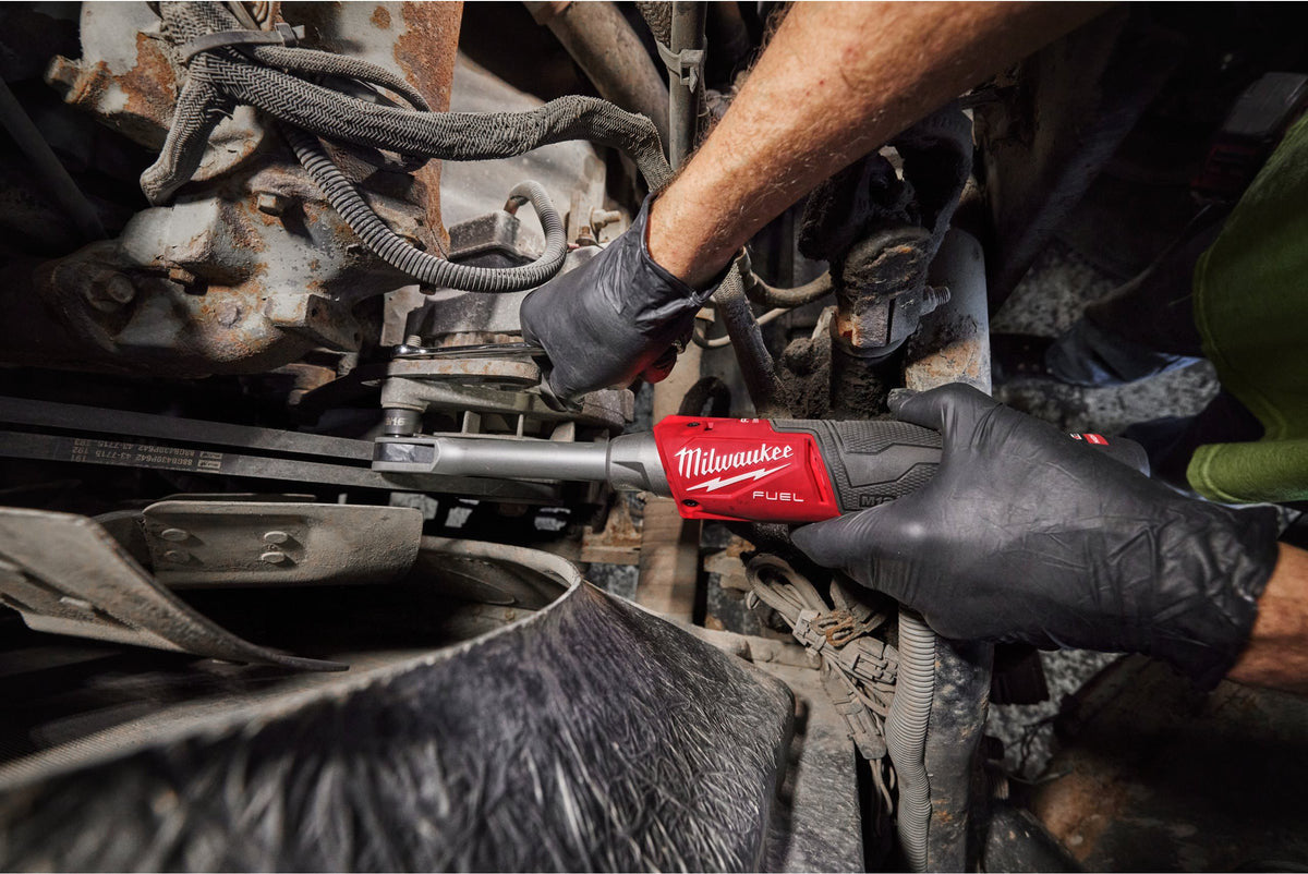 Antrenor cu clichet Milwaukee M12 FPTR-202X, FUEL™ INSIDER™ PASS-THROUGH, 2 x acumulator M12 B2, 1 x încărcător C12 C, 1 x cutie HD, cod 4933499411