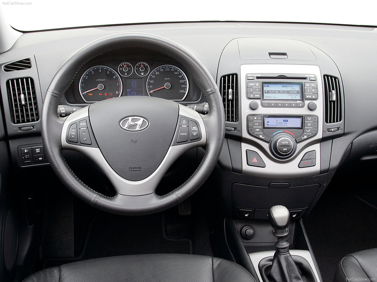 HYUNDAI I30(FD) 2007-2011  MOTORINA 1.6 REVIZIE MOTOR