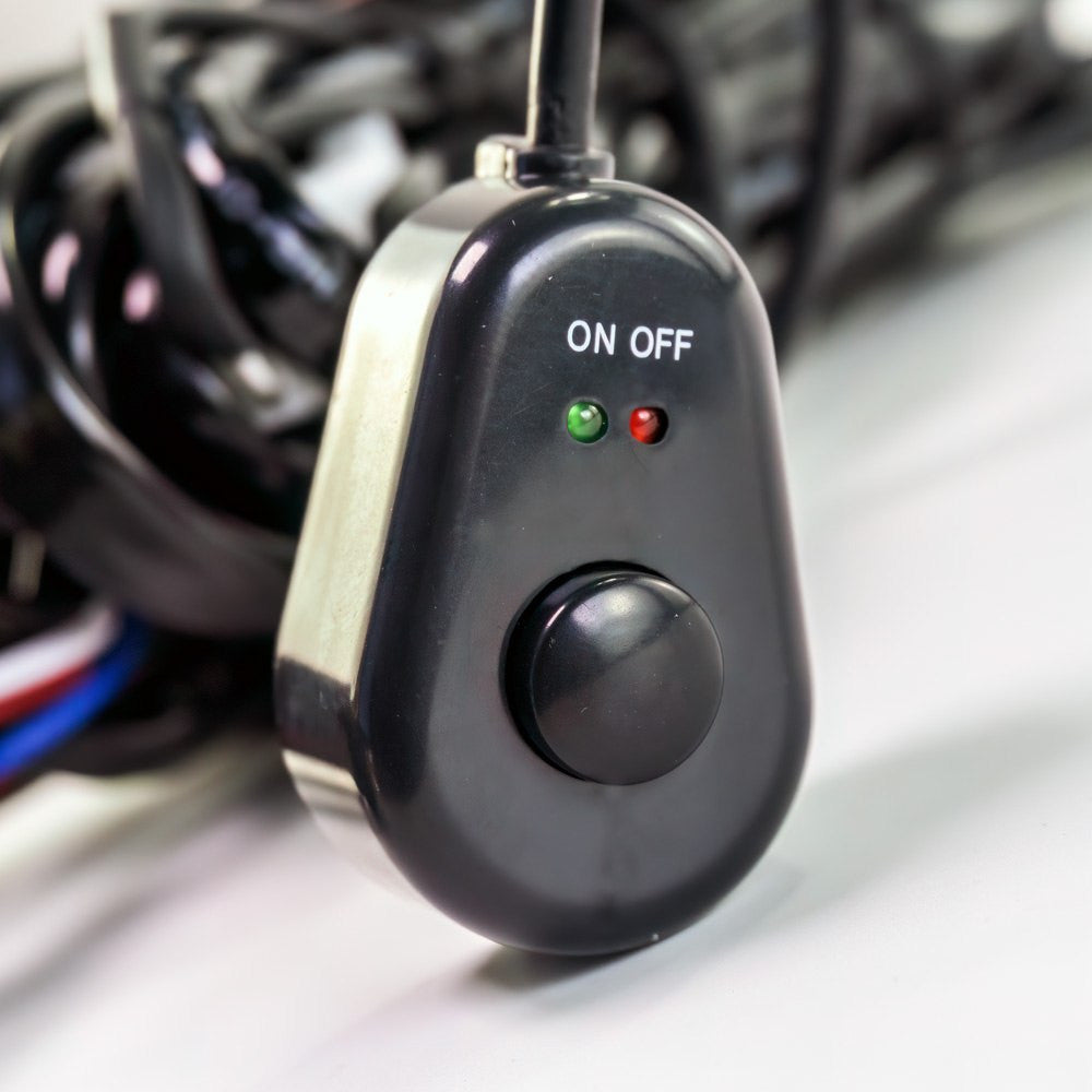 Cablu cu întrerupător pentru Bară sau Proiector Led - o ieșire, 12-24V Carguard - 13180576