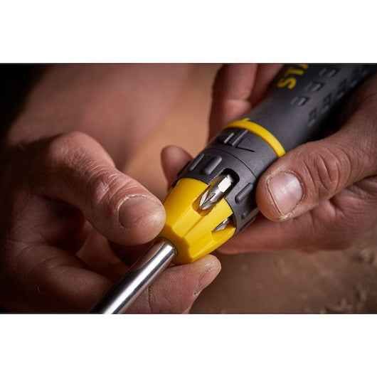 Șurubelniță clichet STANLEY® cu set de biti - 68010