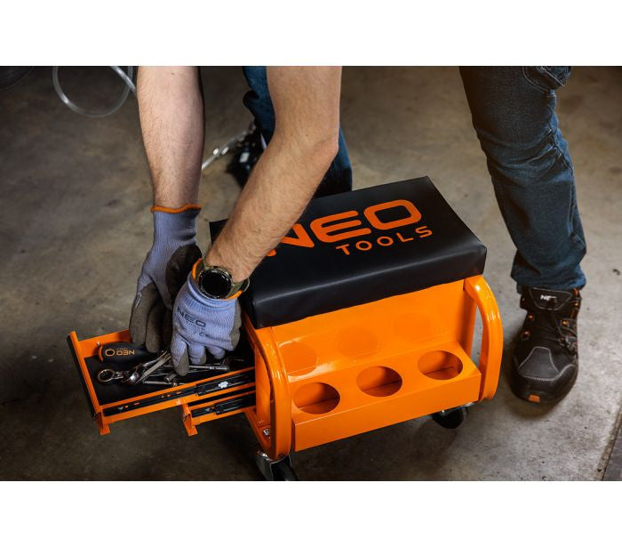 Banc de lucru pe roti  cu sertare pentr Neo Tools - 11605